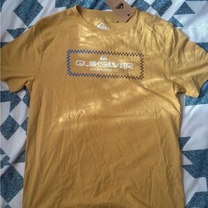 Kids Large Quicksilver t shirt.
